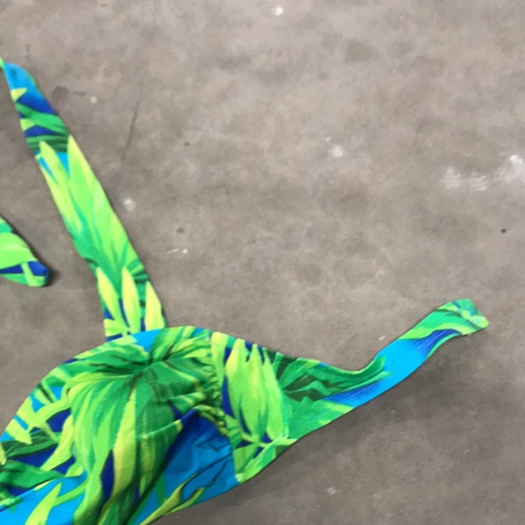 Swimsuit. Two piece. Size 10. Excellent condition. - Picture 6 of 12